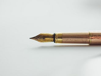 Photo of a stylish ink pen